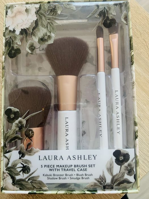 Pędzle do makijażu Laura Ashley Nowe