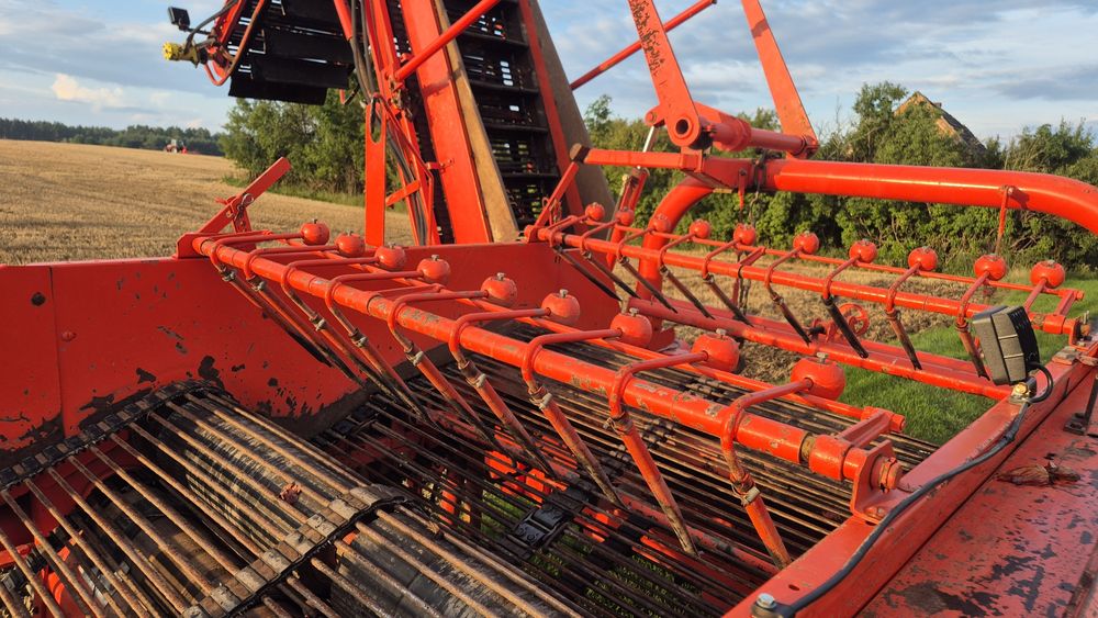 Kombajn do cebuli buraczka ziemniaków Grimme DL 1500 amac