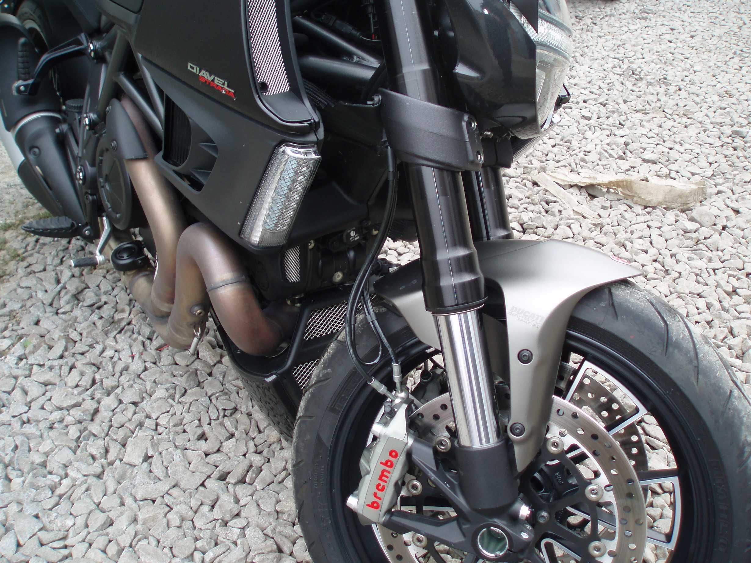 ducati diavel strada