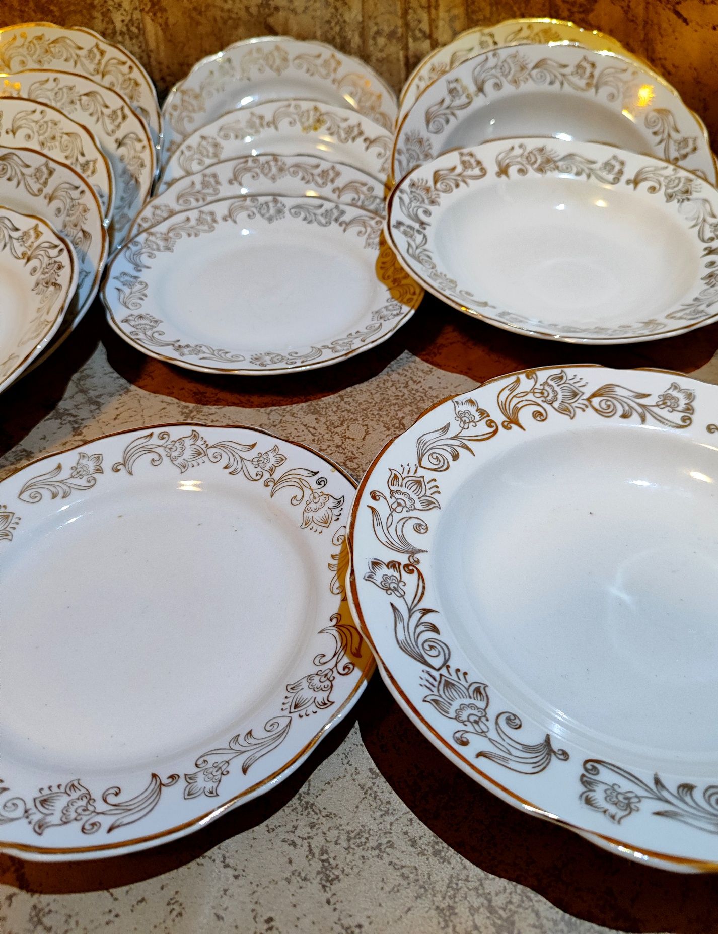 Продам, набор тарелок Коростинского фарфорового завода