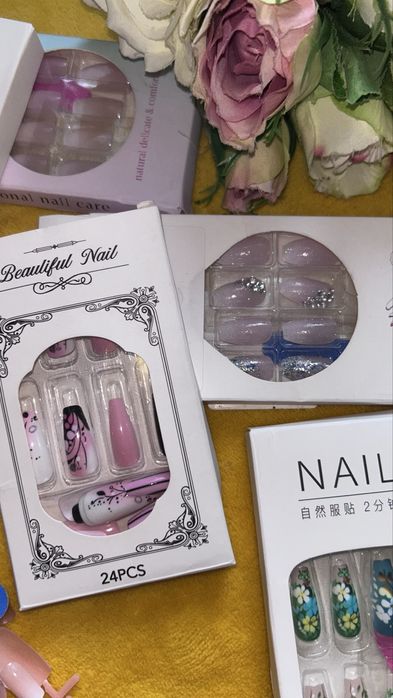 Press on nails sztuxzne paznokcie 9 opakowań + naklejki French