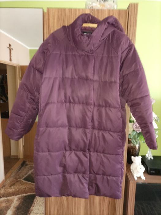 Zimowa markowa kurtka damska Reserved z kapturem. Rozmiar 46
