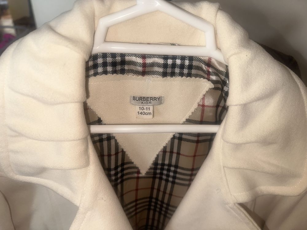 Пальто Burberry kids ( 10-11) 140см