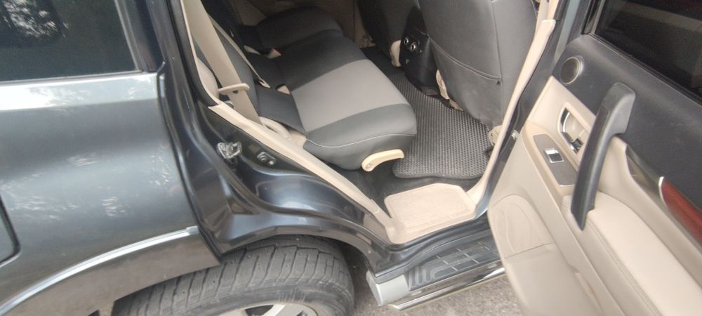 Mitsubishi pajero 4