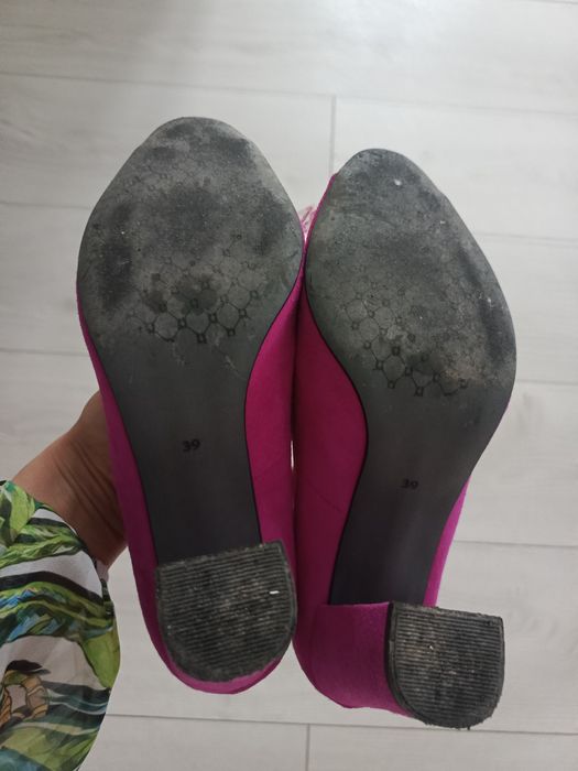 Czółenka  kolor fuksja rozm.39 firmy Rusin Ohbutik skóra zamsz słupek