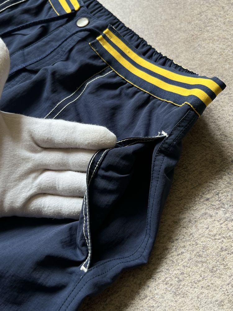 Чоловічі сині шорти Hugo Boss оригінал розмір L