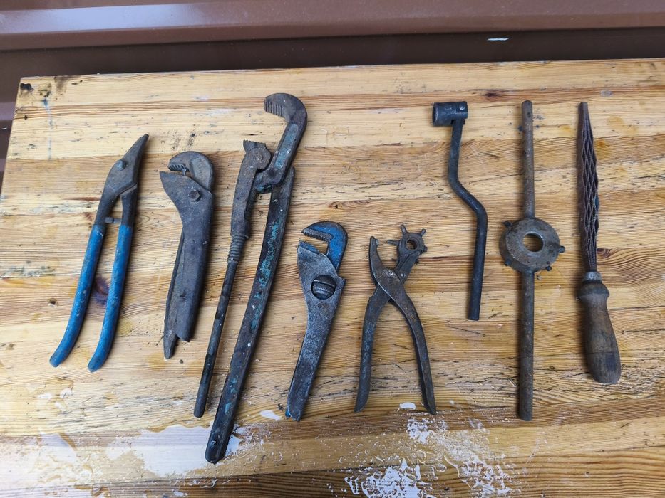 Zestaw starych narzędzi