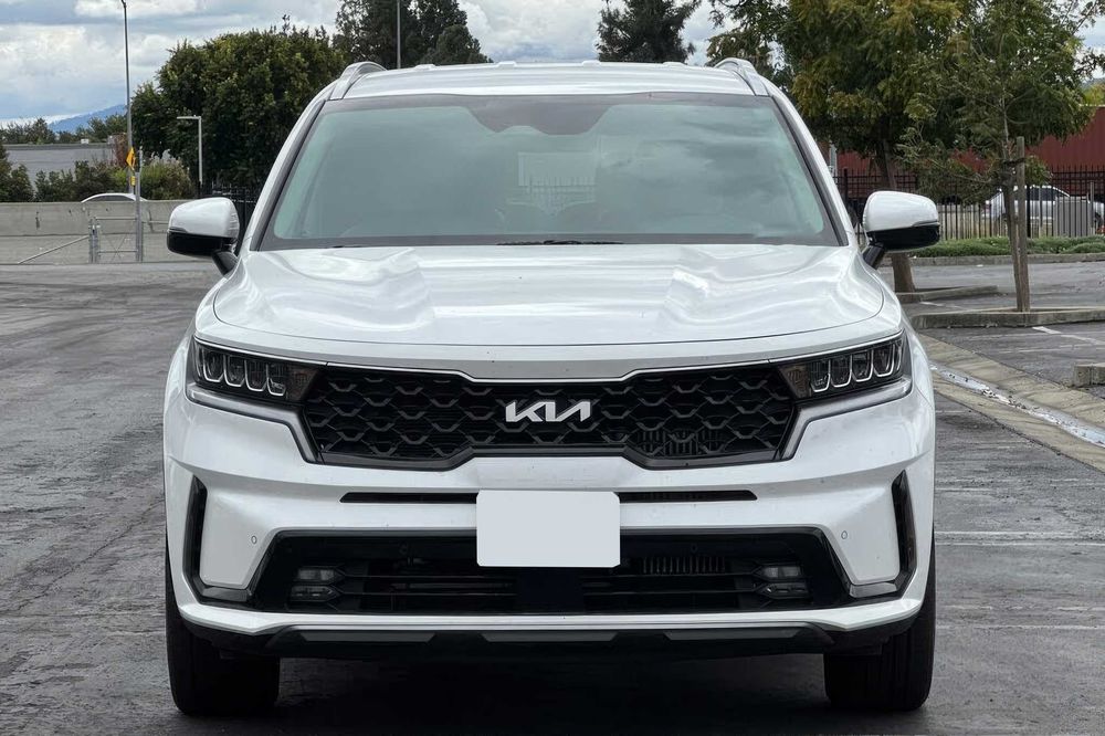 Kia Sorento      2023
