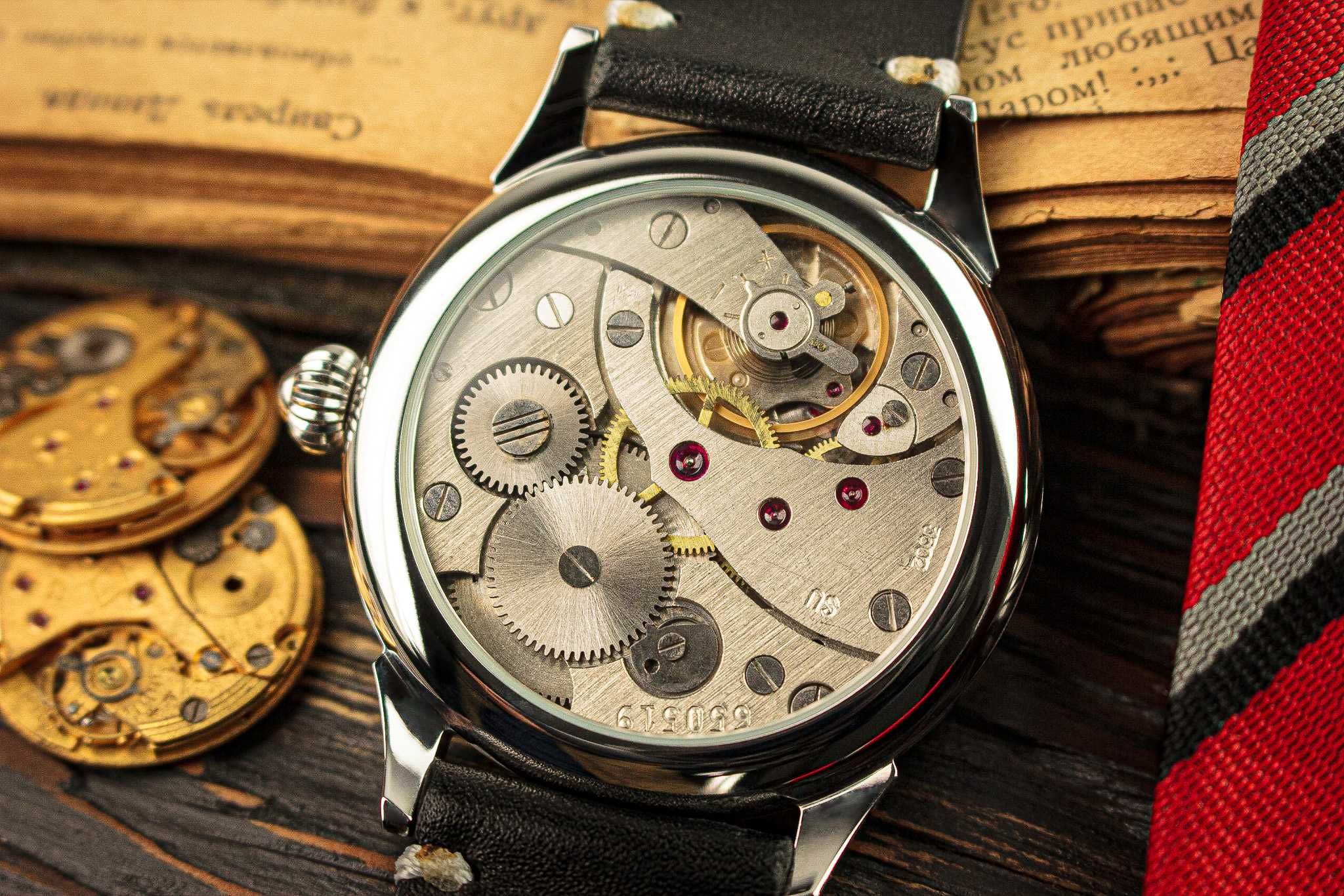 Мужские механические наручные часы с уникальным дизайном ручной работы
