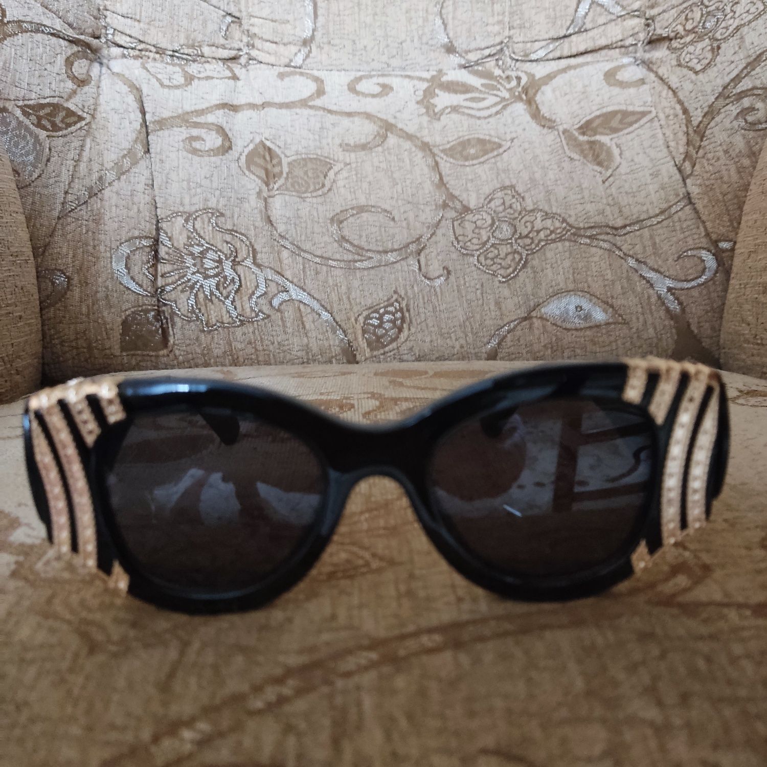 Atrakcyjne okulary przeciwsłoneczne