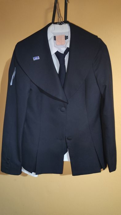 Traje Académico Feminino - Universidade da Madeira