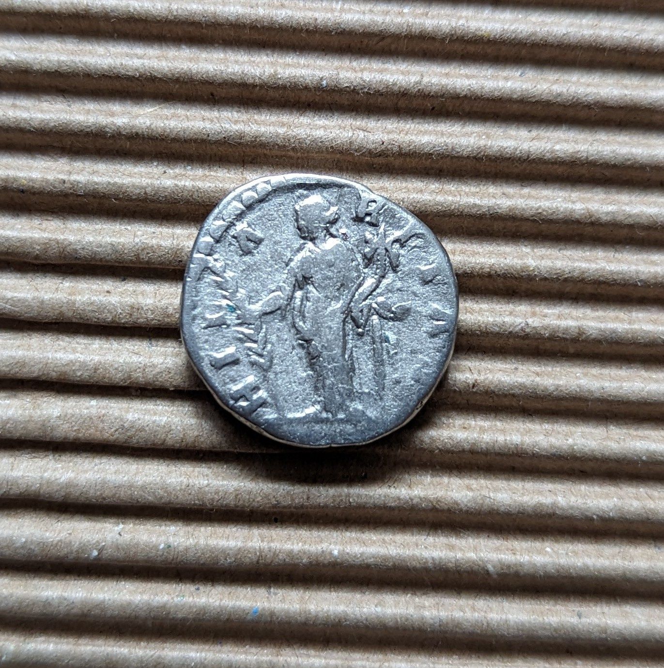 Денарий Фаустина. Римская монета