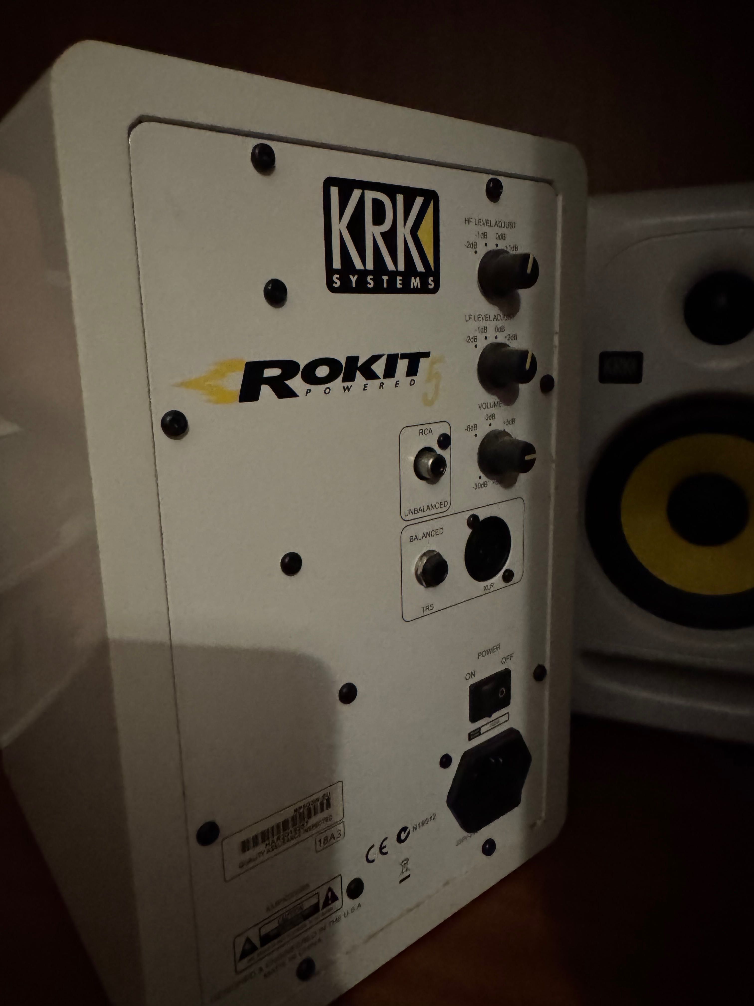 Monitores krk rokit5