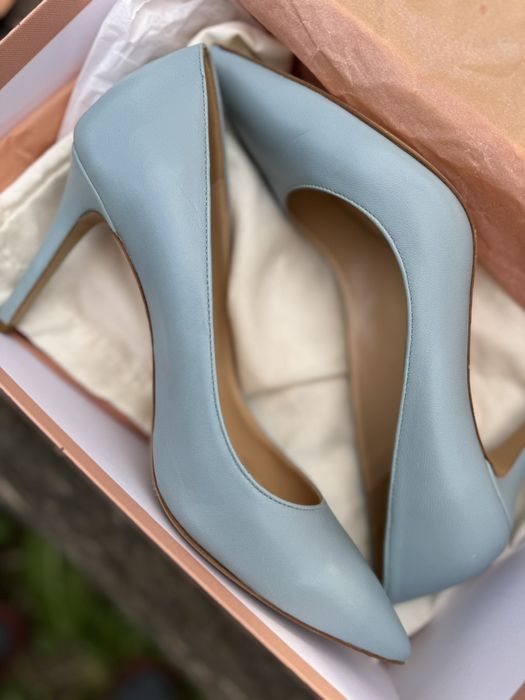 Неймовірні туфлі в стилі Max Mara