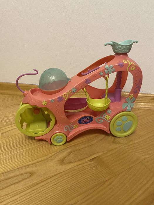 Littlest pet shop autobus