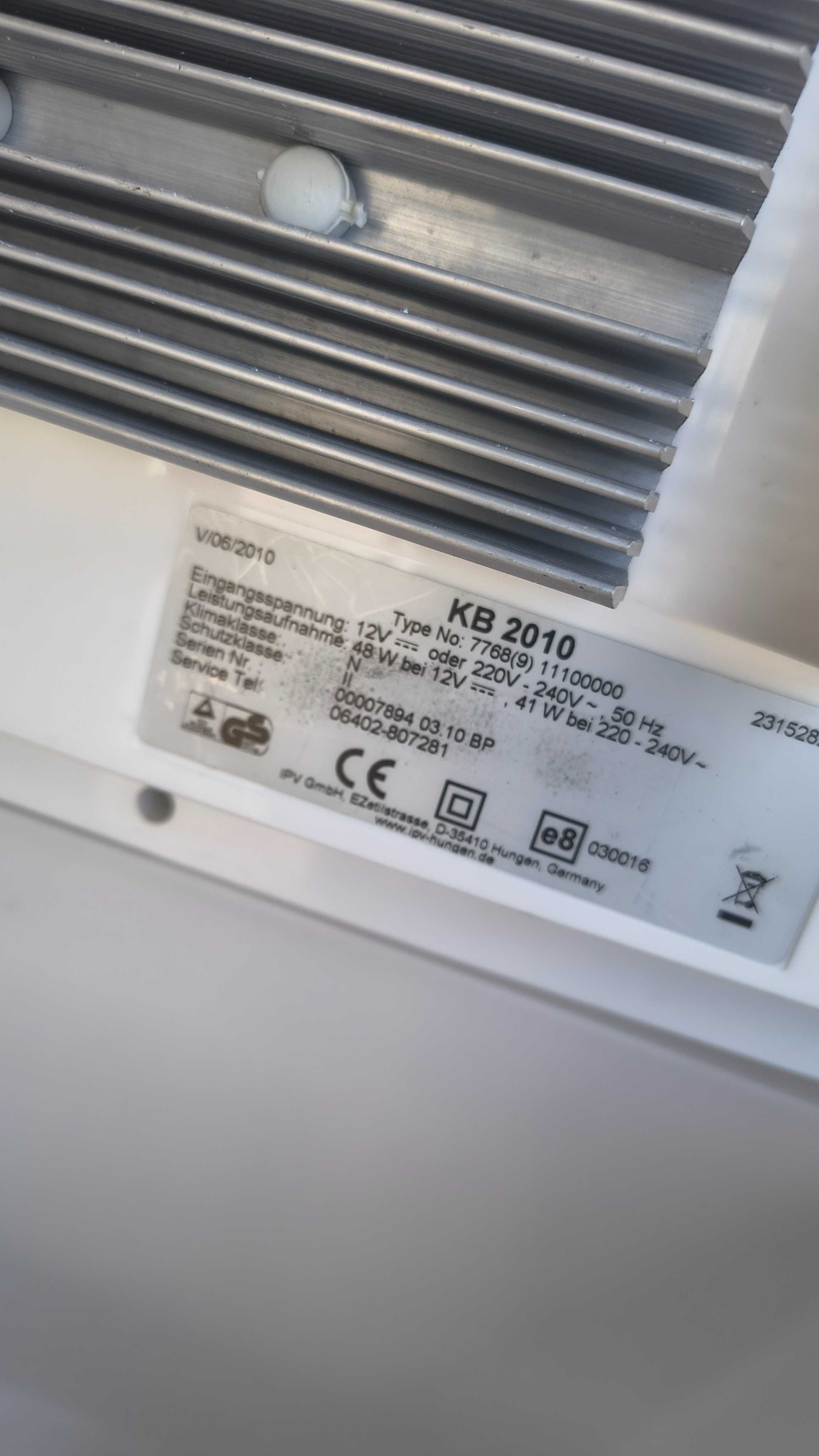 lodowka turystyczna na 220v i12v 30  litrow