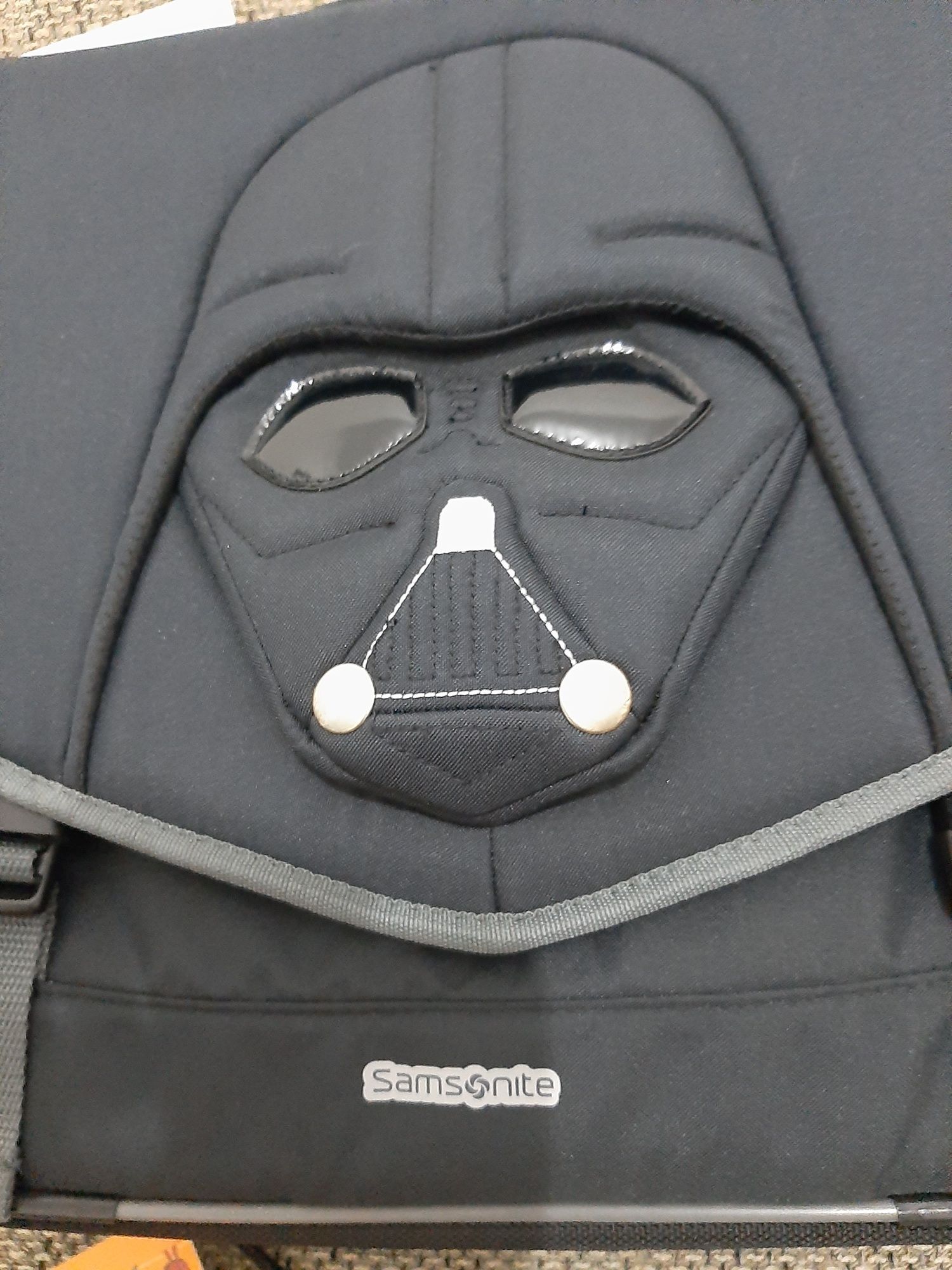 Mochila Samsonite nova