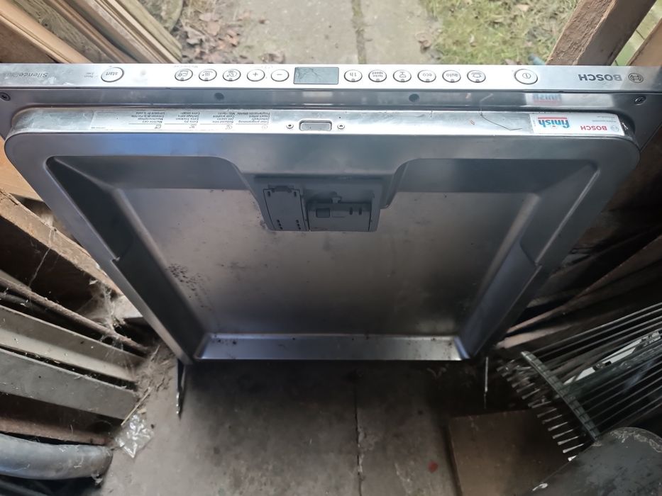 Cały panel z drzwiami do zmywarki Bosch do 60 cm