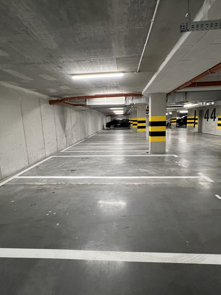 Garaż podziemny CYNAMONOWA VITA Wrocław, Lipa Piotrowska