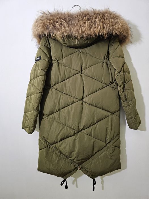 Куртка зимова з натуральним хутром єнота