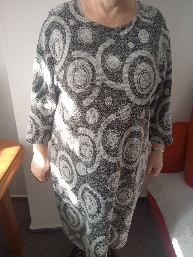 Sukienka rękaw 3/4