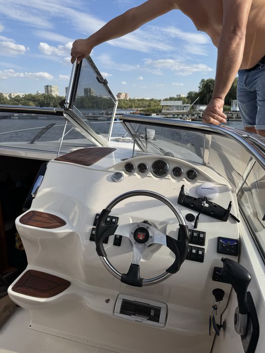 Катер Marex 270 Estremo