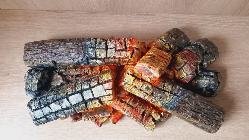 Декоративный камин (имитация дров)