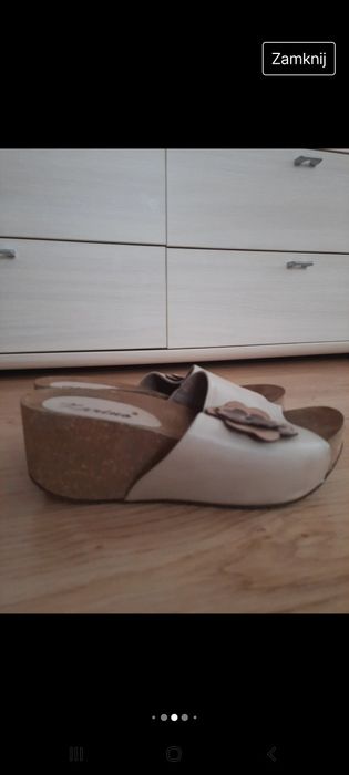 Klapki na korkowej koturnie 39 Karino