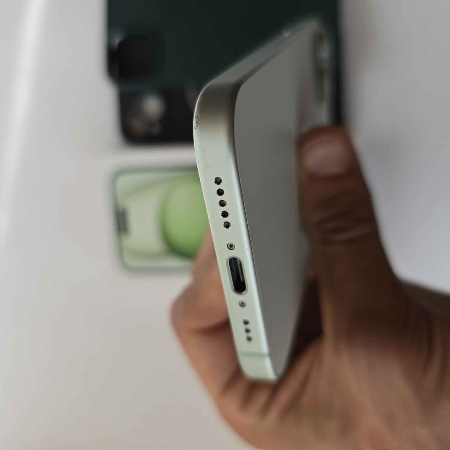 iPhone 15, 128 gb 89% battery Без втручань