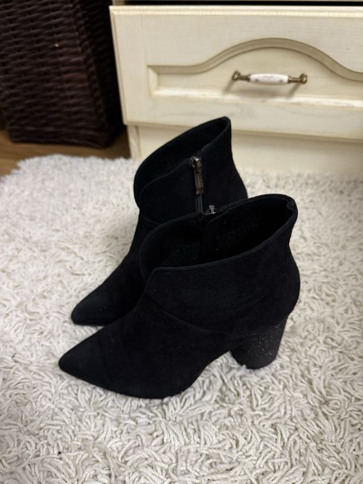 Ботільони замша