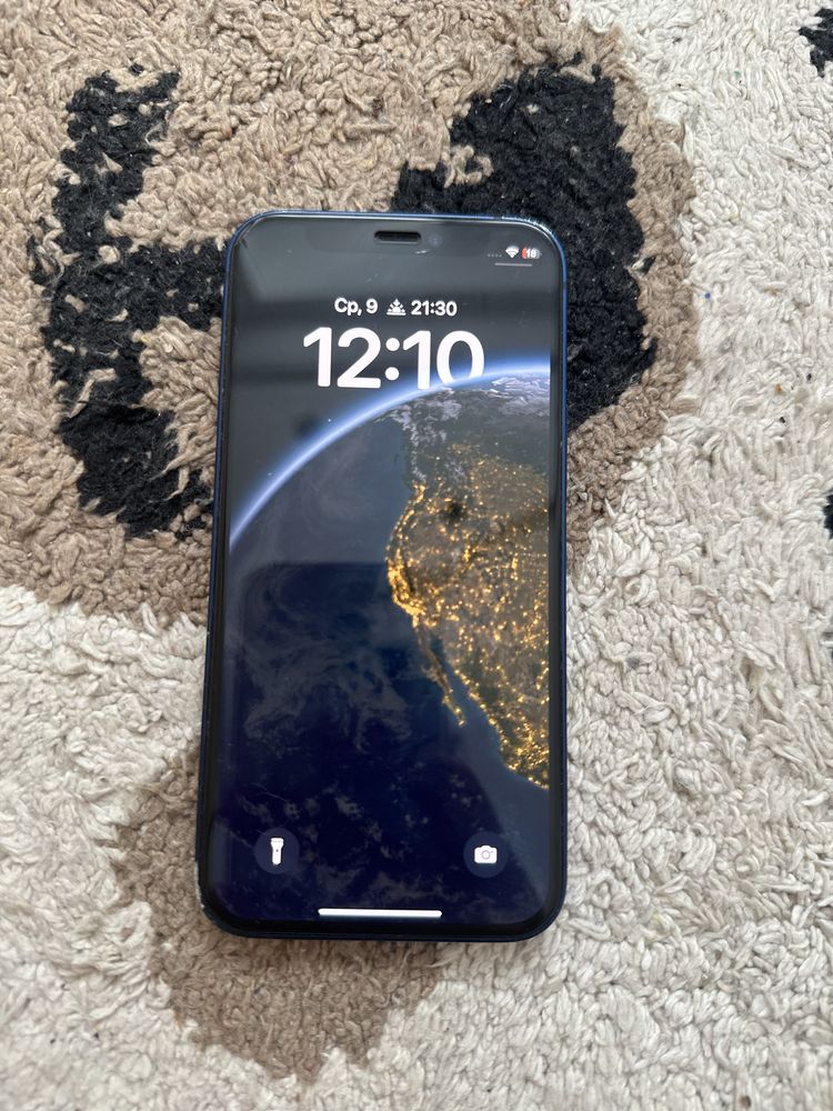 Продам Iphone 12 mini