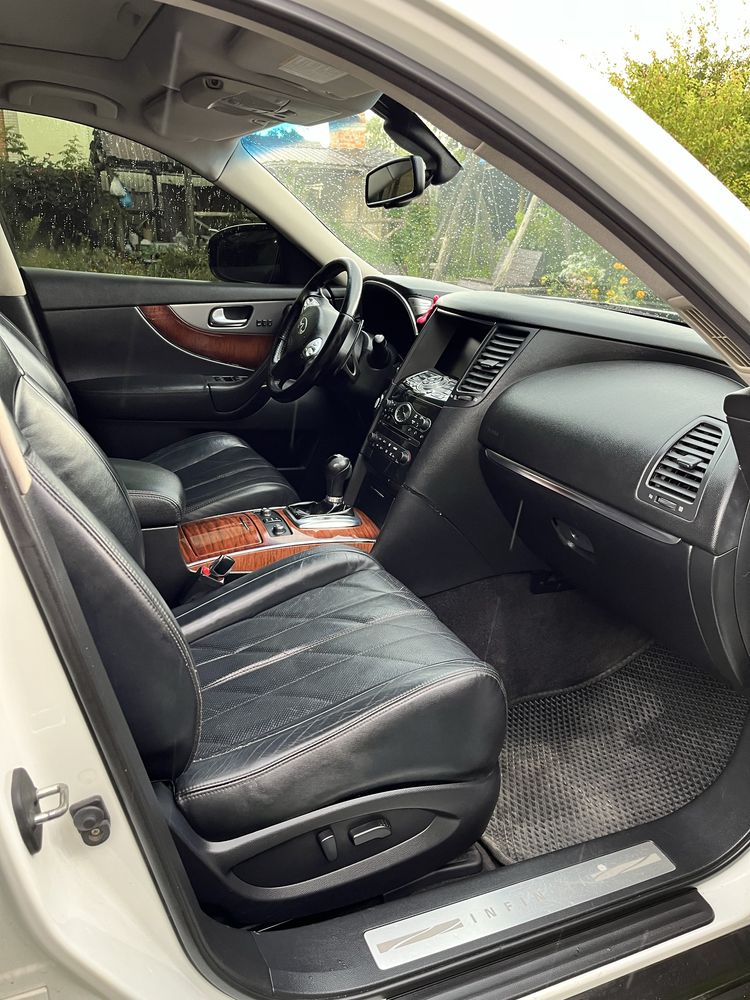 Infiniti fx37 2011 s51