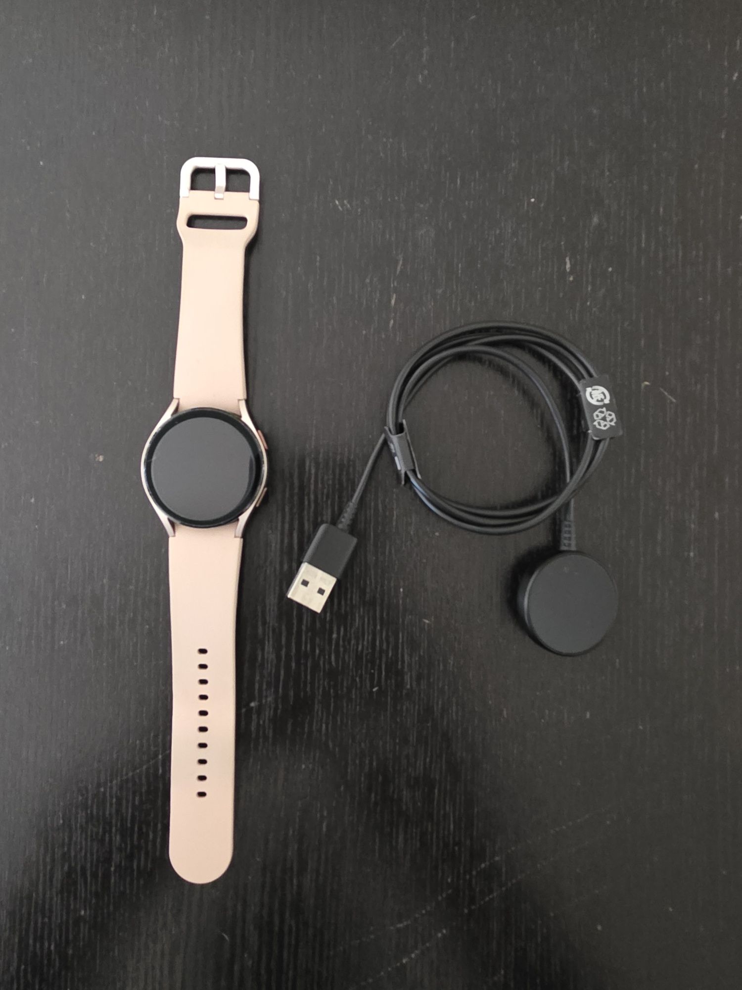 Galaxy Watch 4 40 mm, com carregador, impecável
