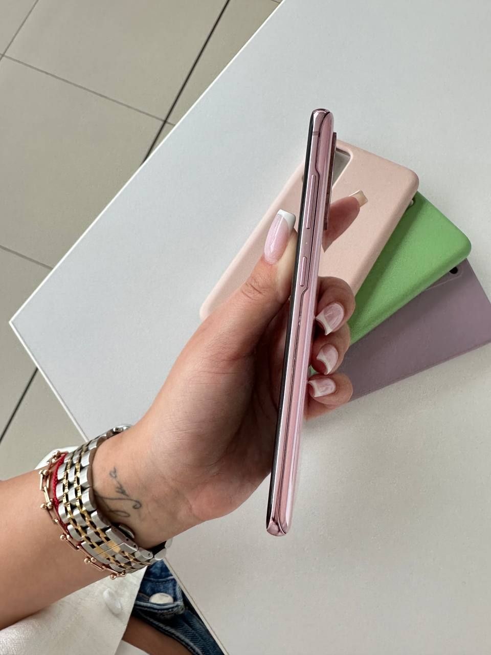 Телефон Samsung S 20