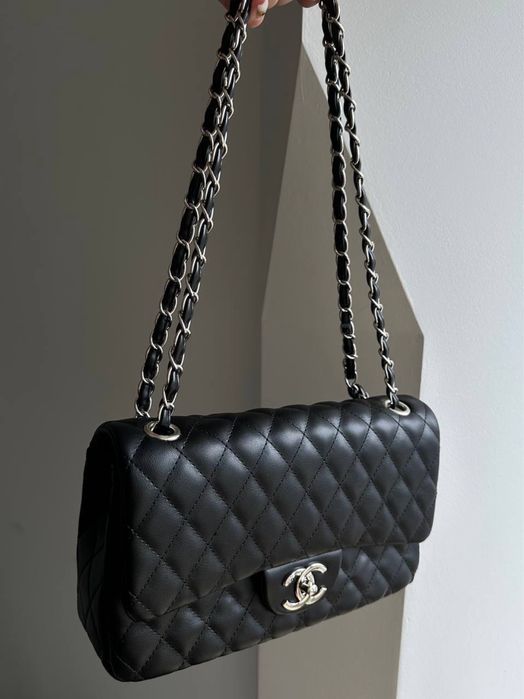 Популярна сумка в стилі шанель chanel стьобана трендова суомочка