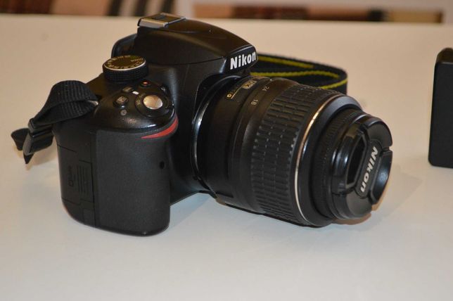 Продам зеркальный фотоаппарат nikon d3200 kit 18-55