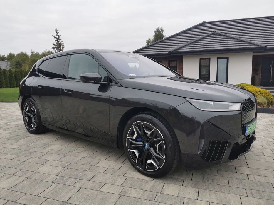 BMW iX 40.4x4,Pakiet Sportowy,Koła22",PL, Gwarancja2026r,Idealny,Hak,ZAMIANA