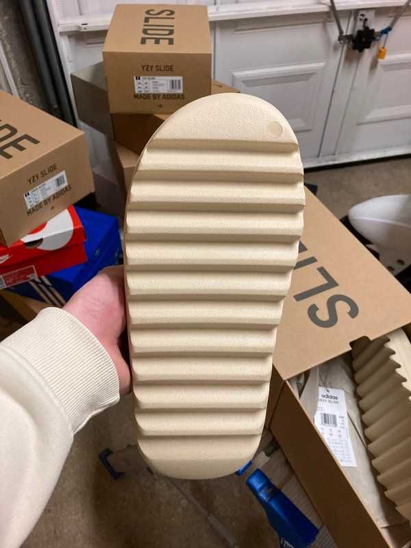 Bone\Yeezy Slide*adidas nowy UnisexTrampki.44
