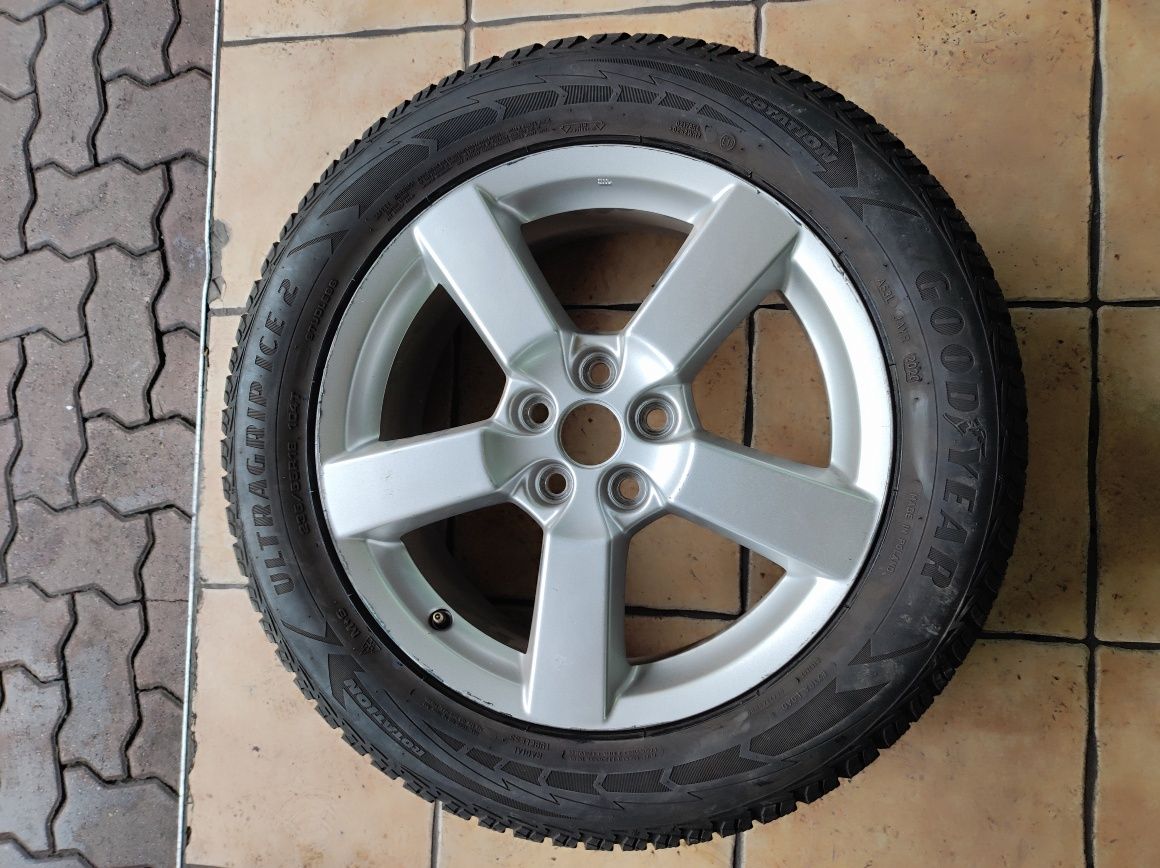 235.55.18 jedna opona Goodyear UltraGrip Ice  2 Dot 2020
