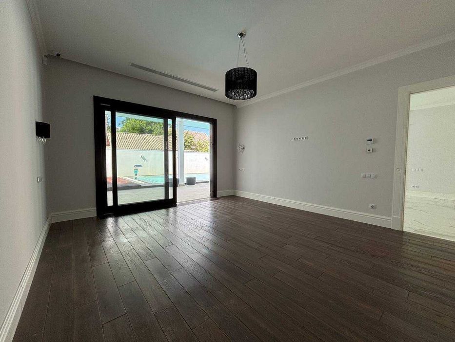 4 спальни! Бассейн и гараж! Продам уникальный дом 2017г. пр-т Гагарина