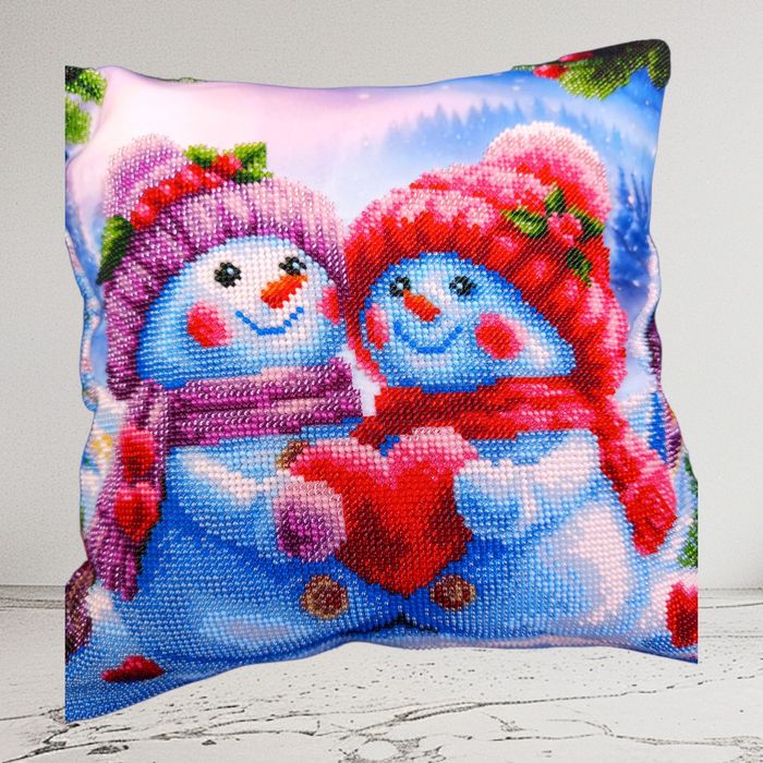 Подушка вышитая бисером, ручная работа