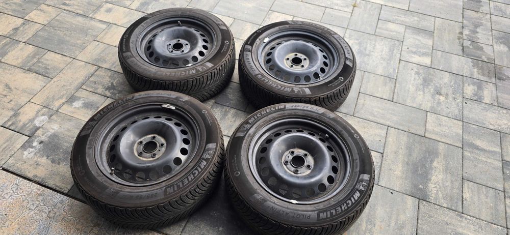 Felgi Opony MICHELIN Pilot Alpin 5 ZIMA 5x108 Ford Kuga mk2 235/55/17