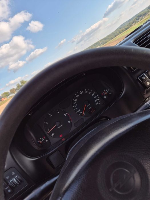 Opel Frontera 2.2 DTL