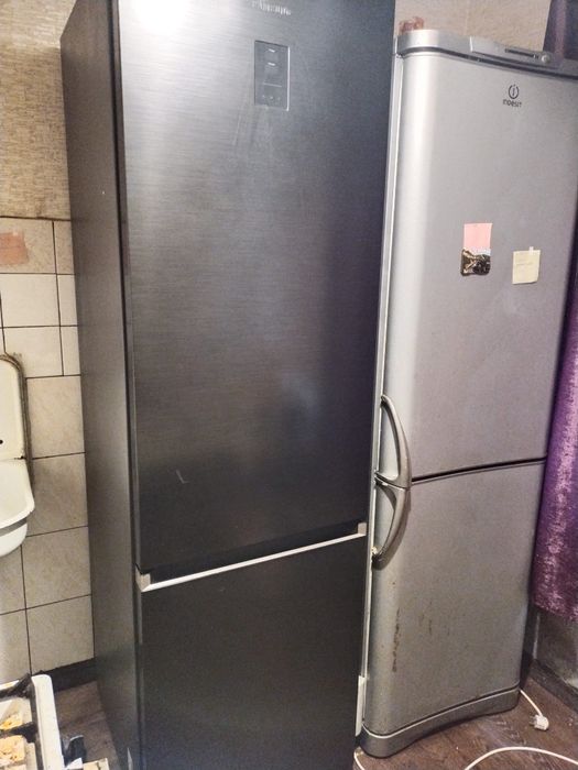 Холодильник Самсунг RB38T676FB1