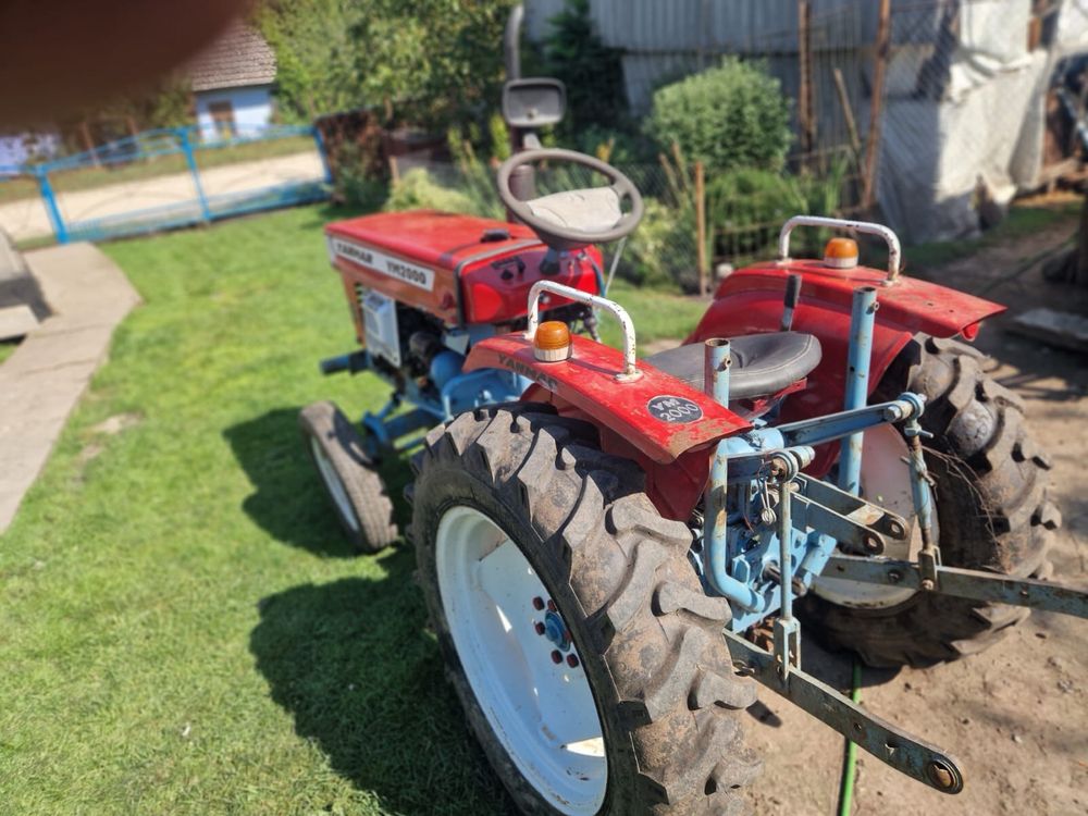 Трактор Yanmar ум 2000