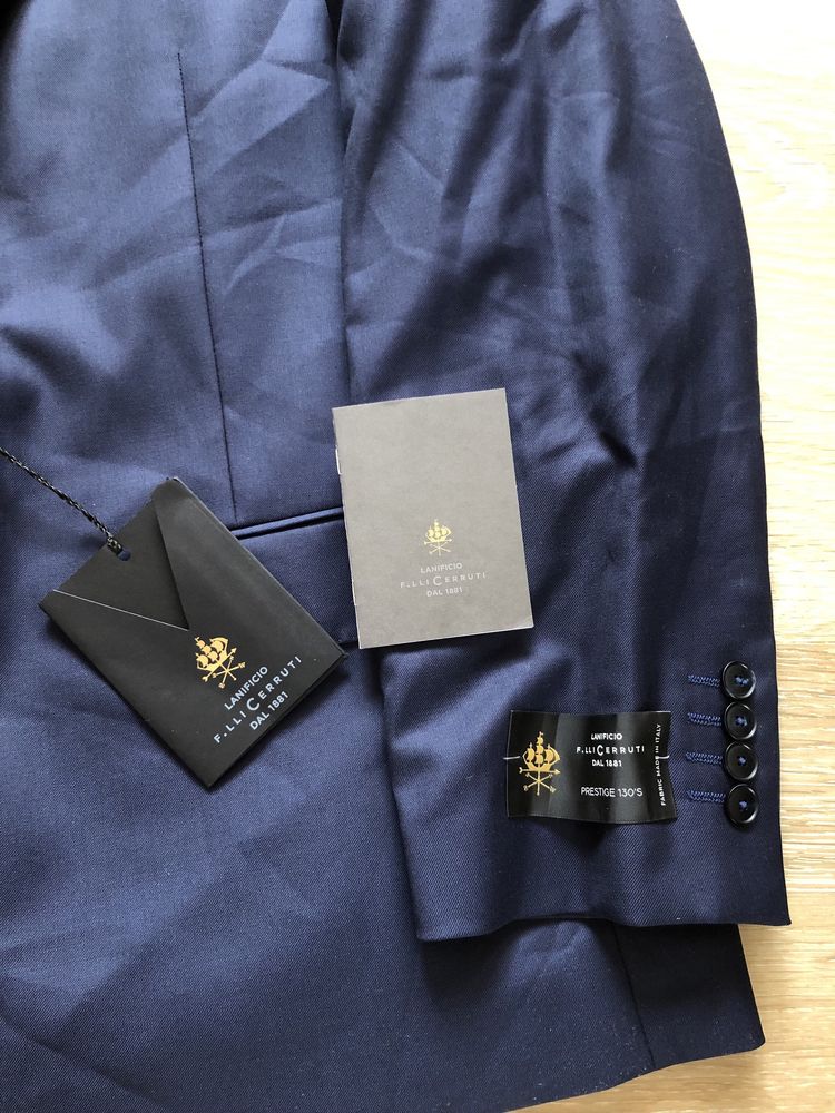 F. lli Cerutti Dal 1881 prestige 130’s Moss Bros. loro piana піджак