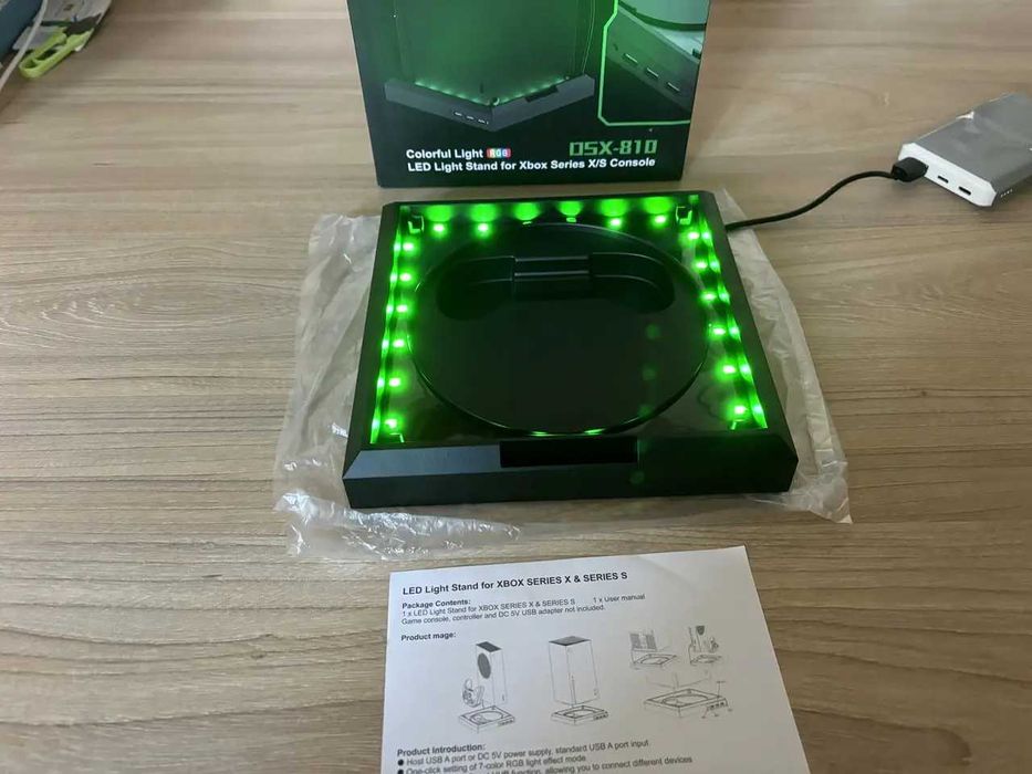 Док станция для XBOX Series X/S DSX-810, RGB подсветка, подставка