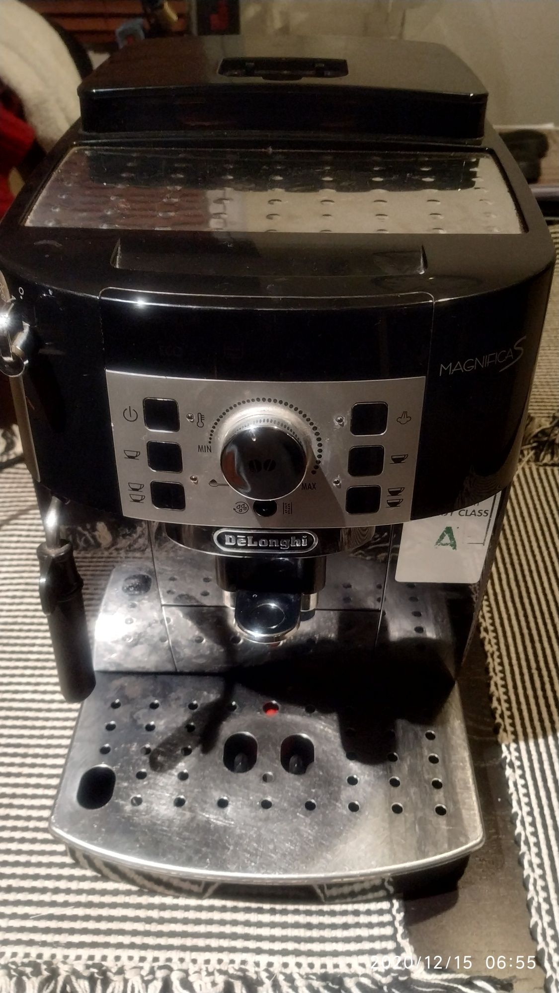 Ekspres do kawy DeLonghi Magnifica S GWARANCJA ecam 22110sb