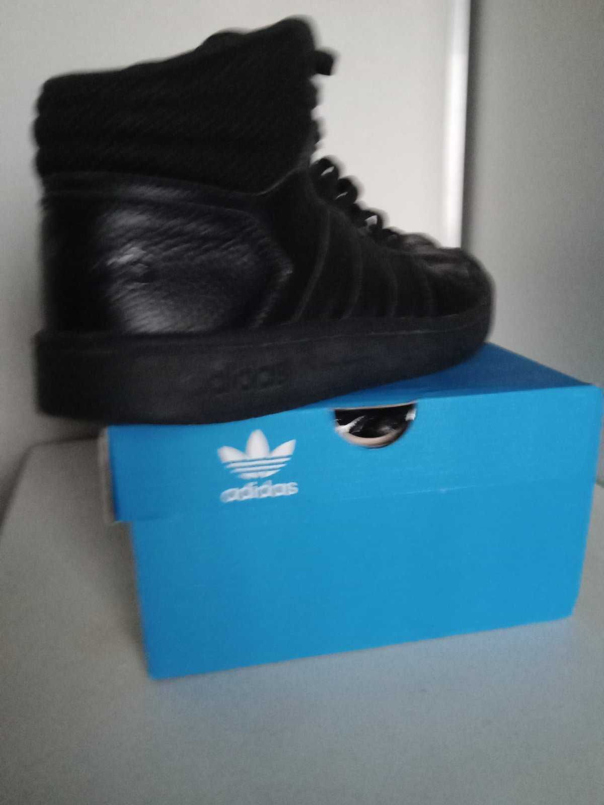 Ботинки спортивные "adidas" демисезонные р-р 42