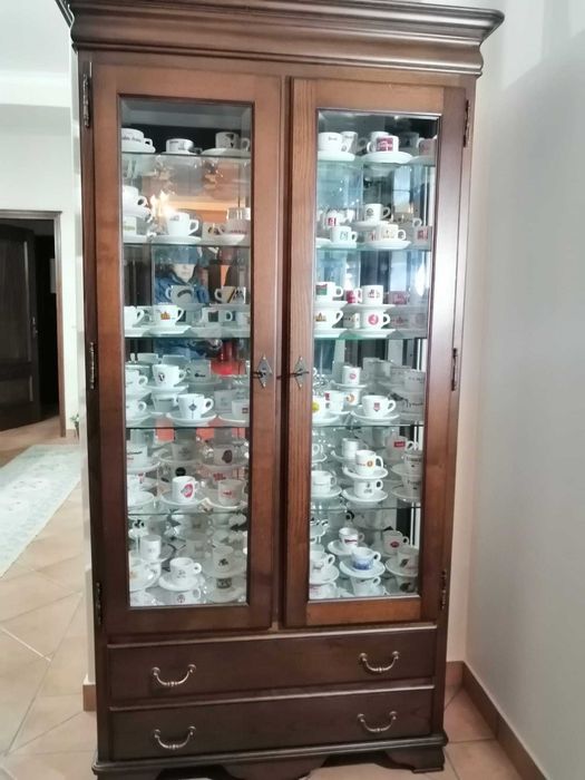 Móvel expositor madeira maciça